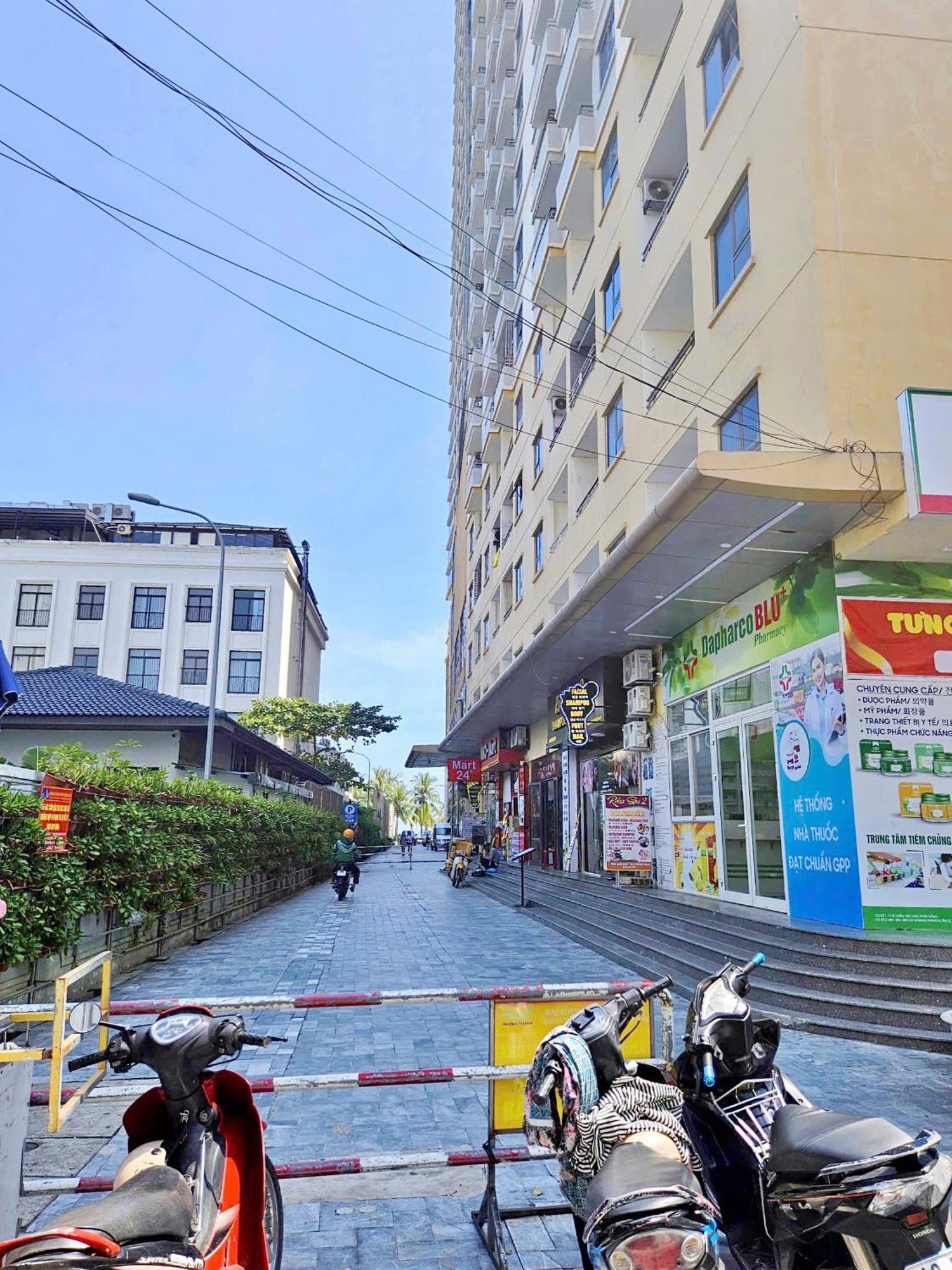 Blue Ocean Apartment At My Khe ダナン市 エクステリア 写真